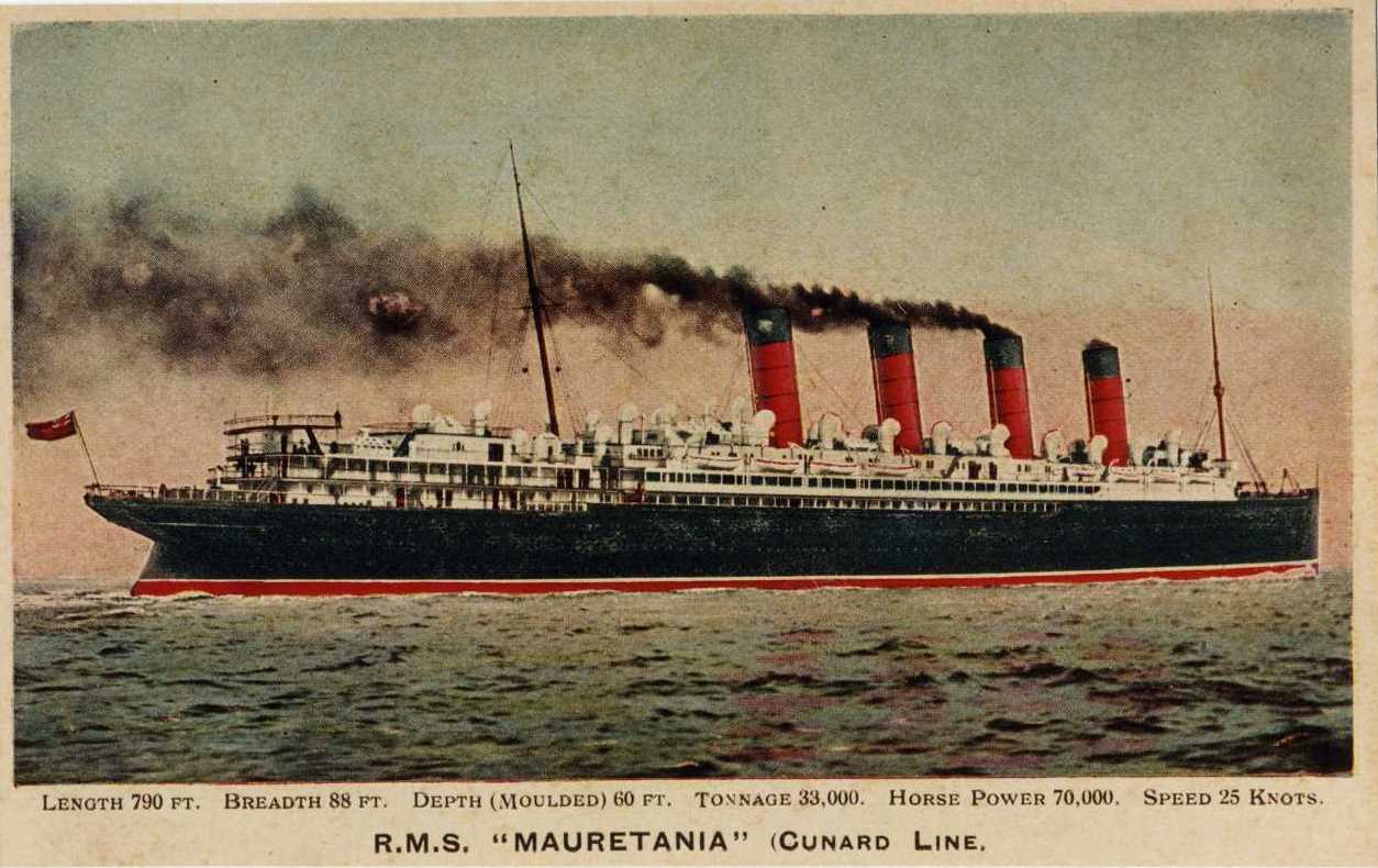 Ocean liner Mauretania at sea