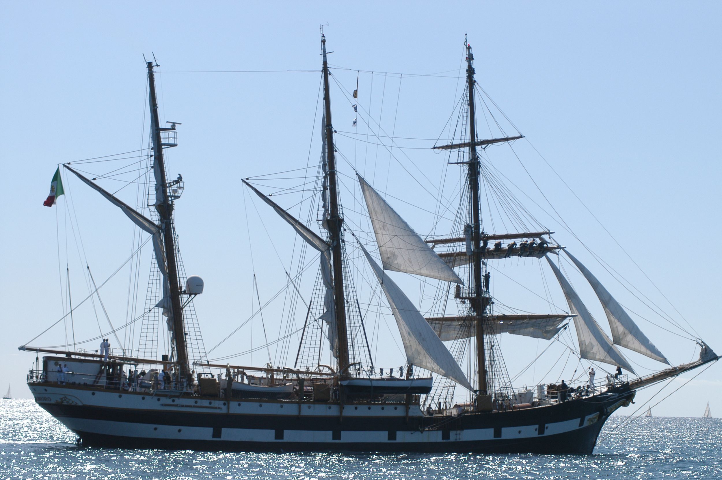 Training ship Palinuro at sea